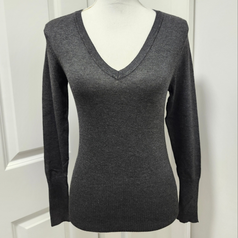 Ambiance Sweater M NWT